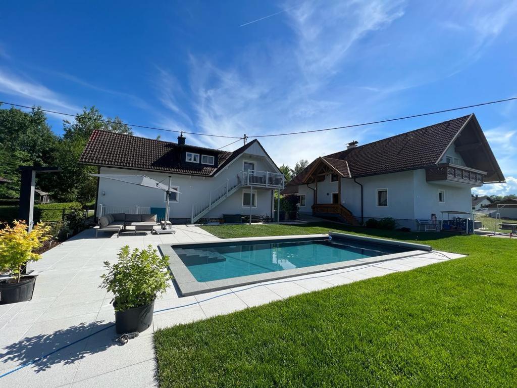 Ferienwohnung Ramsbacher Velden am Woerthersee Exterior photo